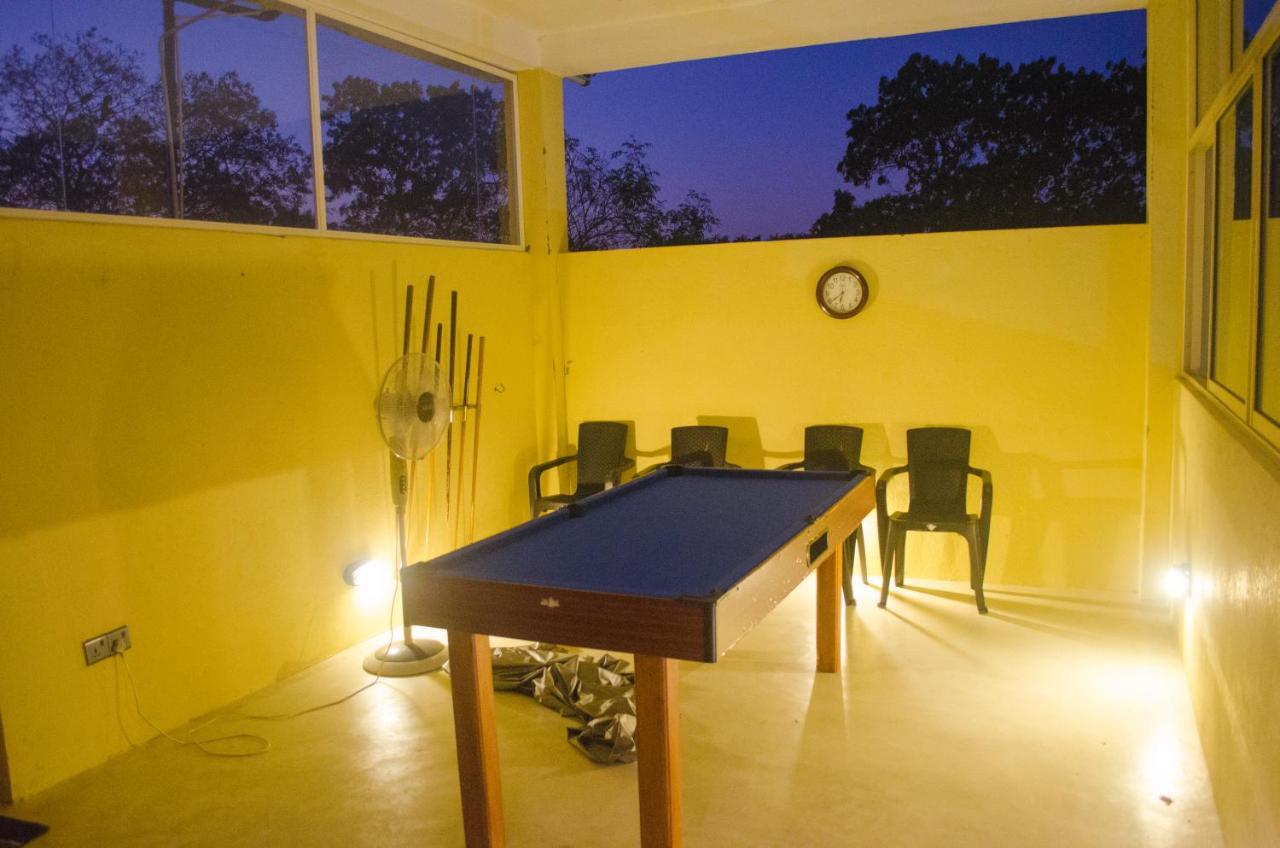 Forestville Yala Exteriér fotografie